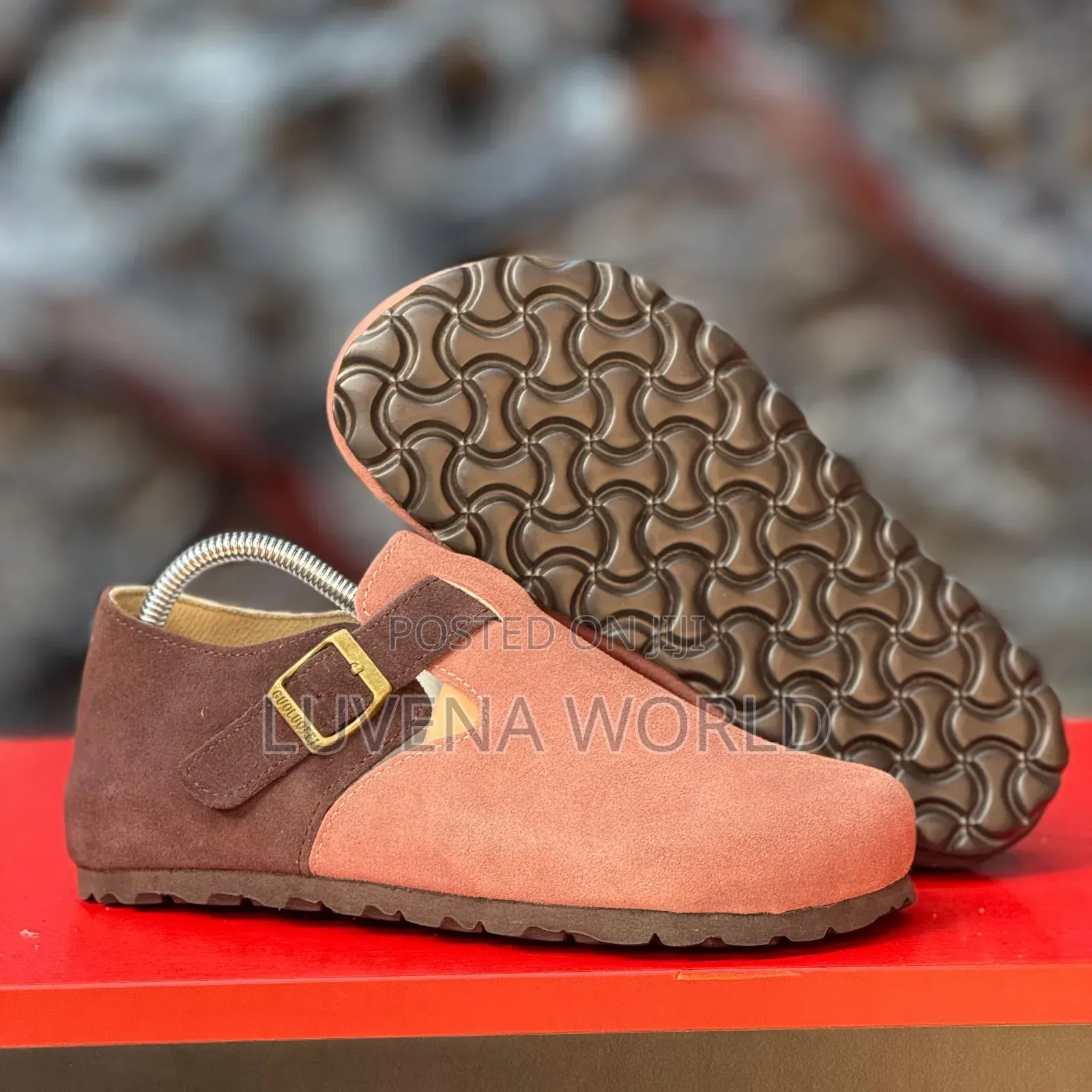 Clogs Closed