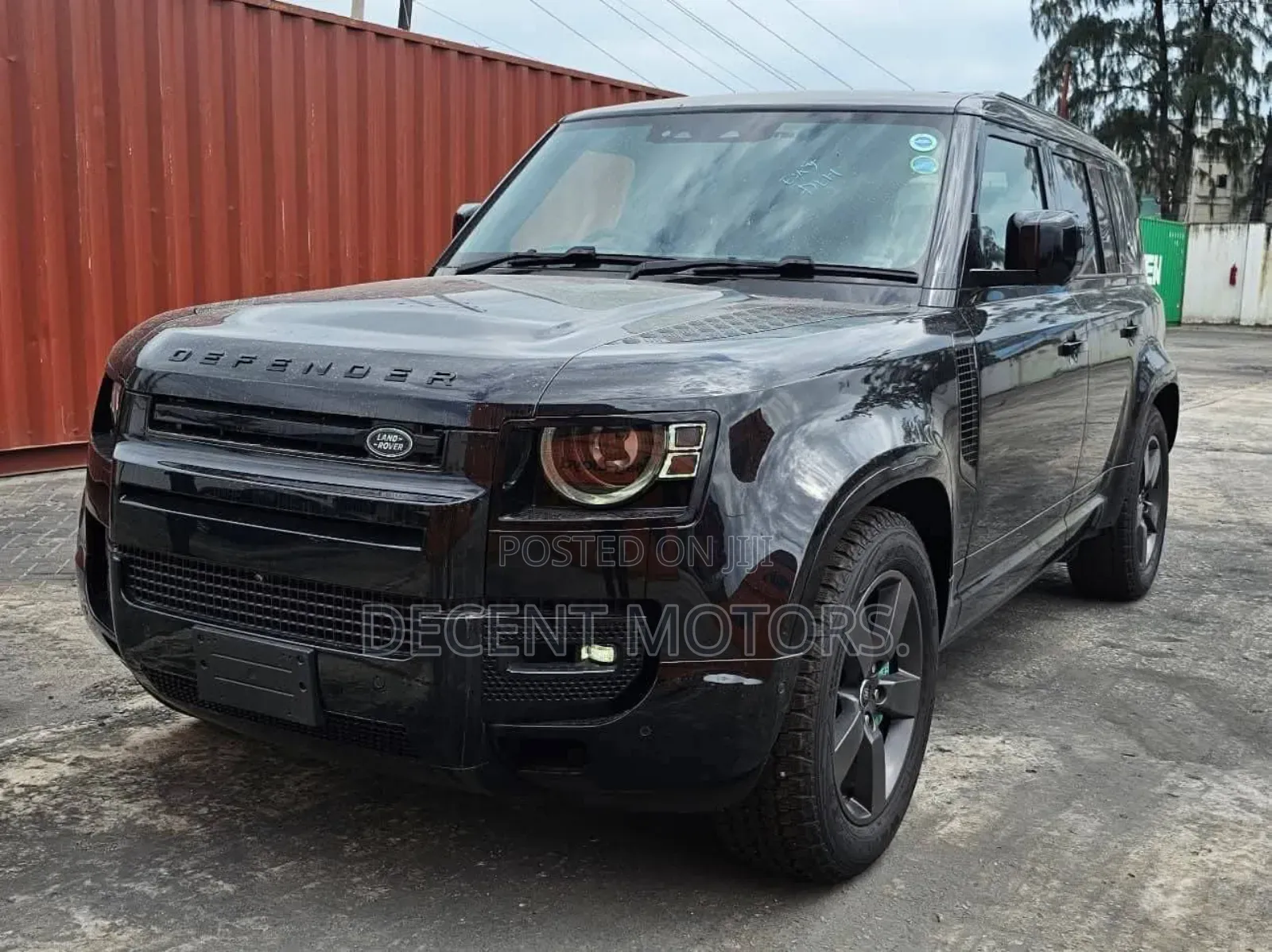 Land Rover Defender X-Dynamic SE 2024 Black