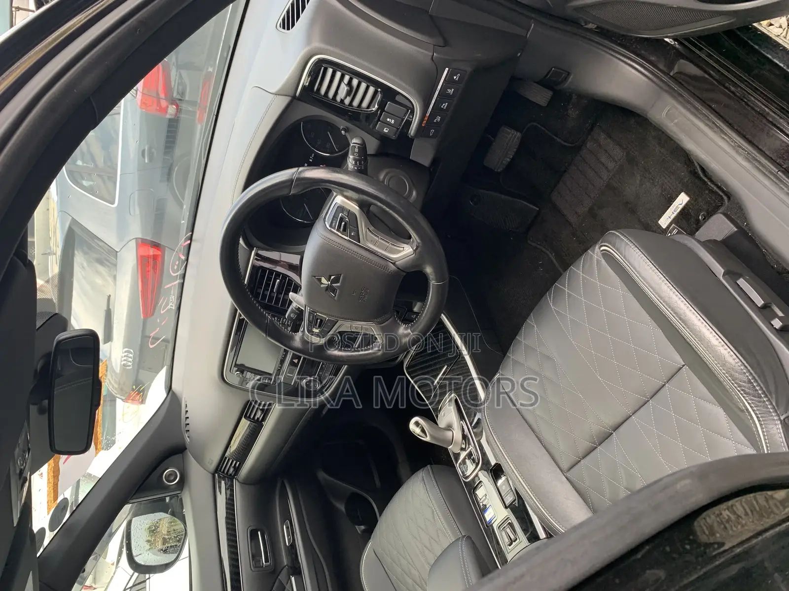 Mitsubishi Outlander 2.0 PHEV AWD 2018 Black