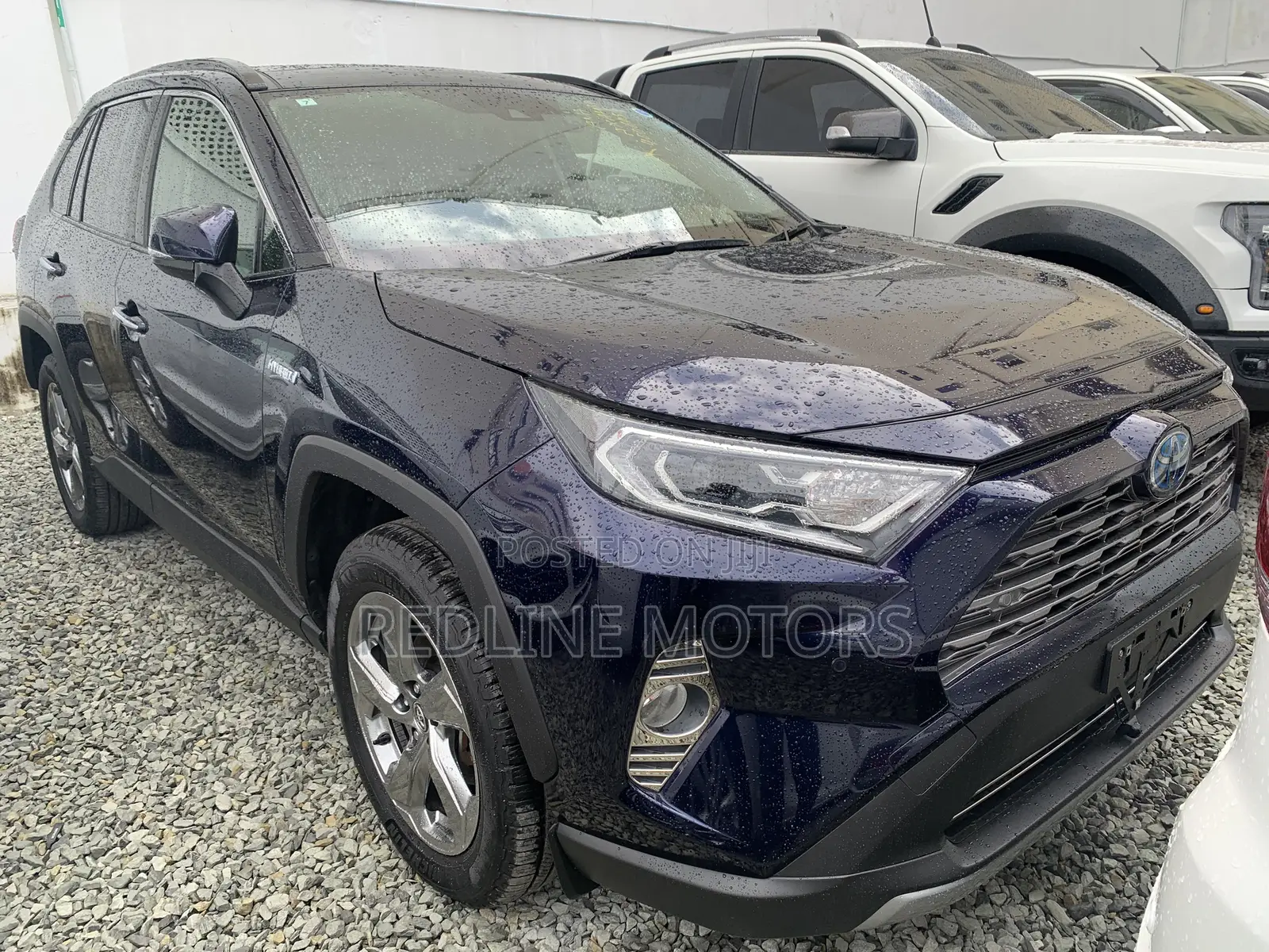 Toyota RAV4 Hybrid 2020 Blue