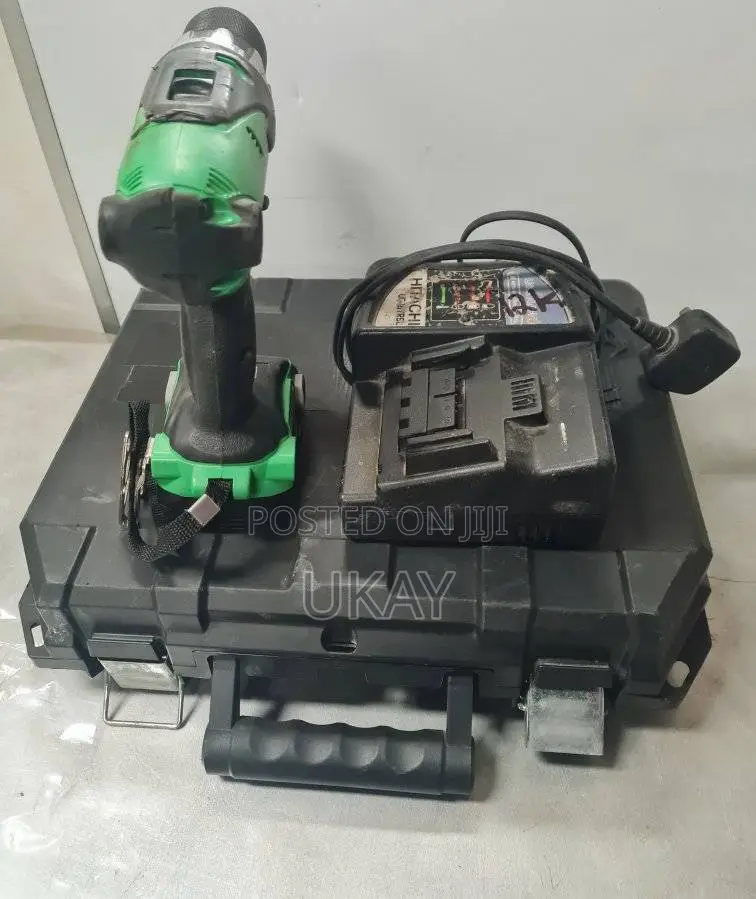 Hitachi Dv 18dsl Cordless Drill.