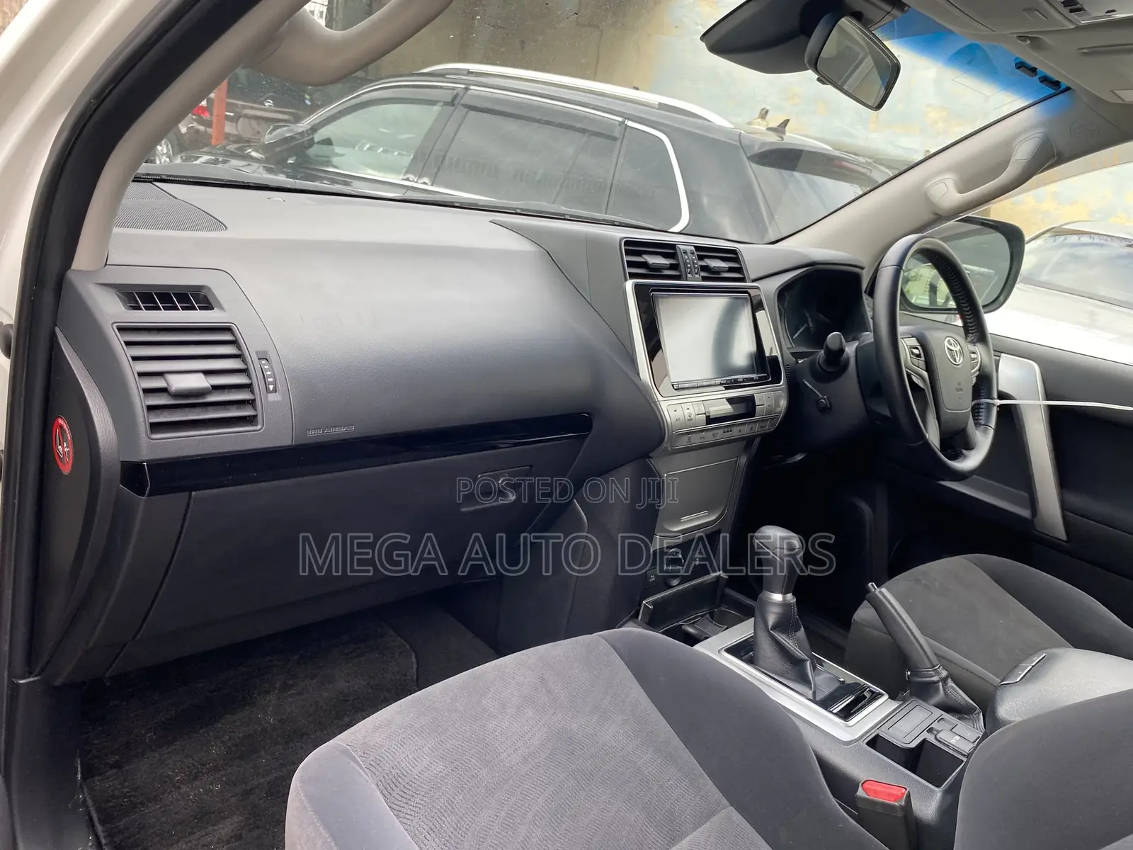 Toyota Land Cruiser Prado 2018 White