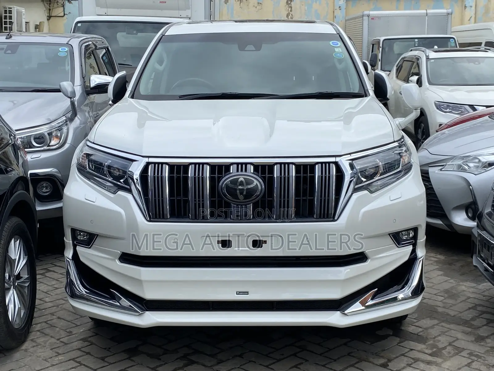 Toyota Land Cruiser Prado 2018 White