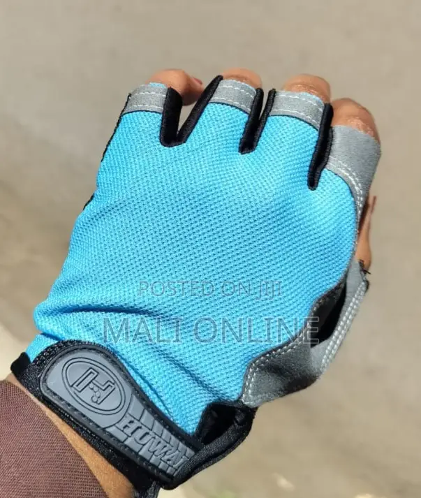 Half Finger Anti-slip Fitness Gloves For Men And Women