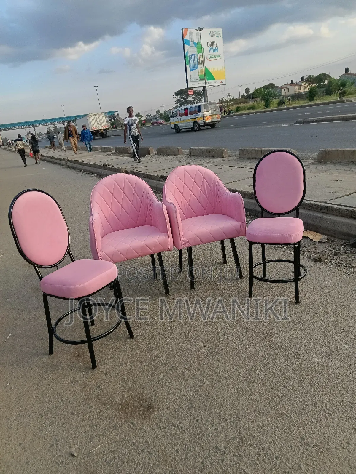 4 Manicure Baby Pink Seats 