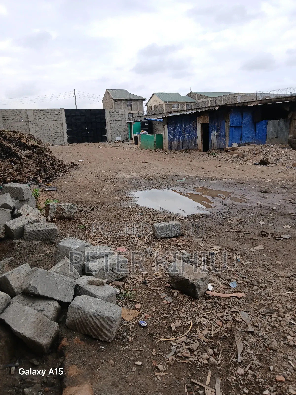 Embakasi Plot to Let 6000sqft