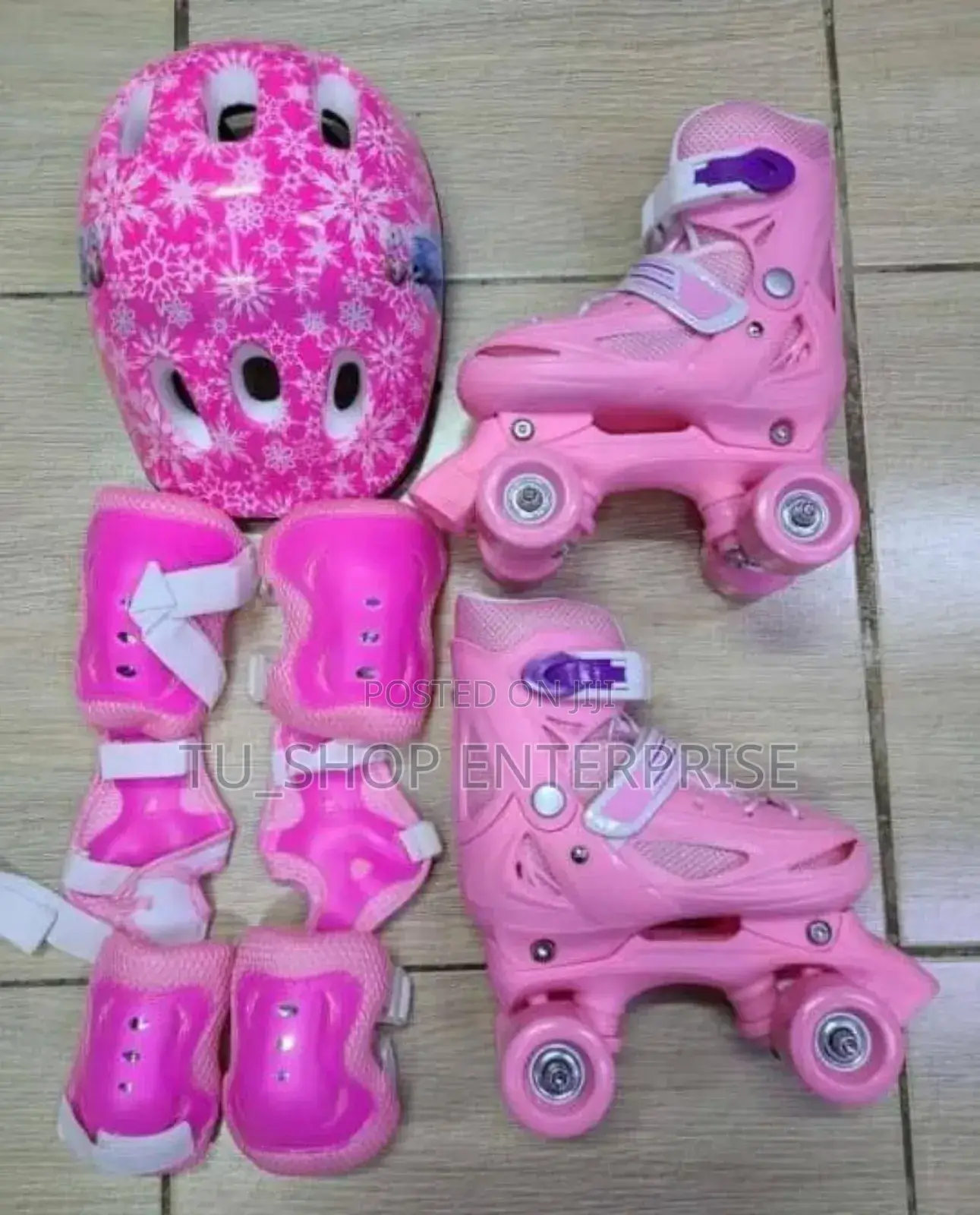 Skates 4 Wheel Full Set