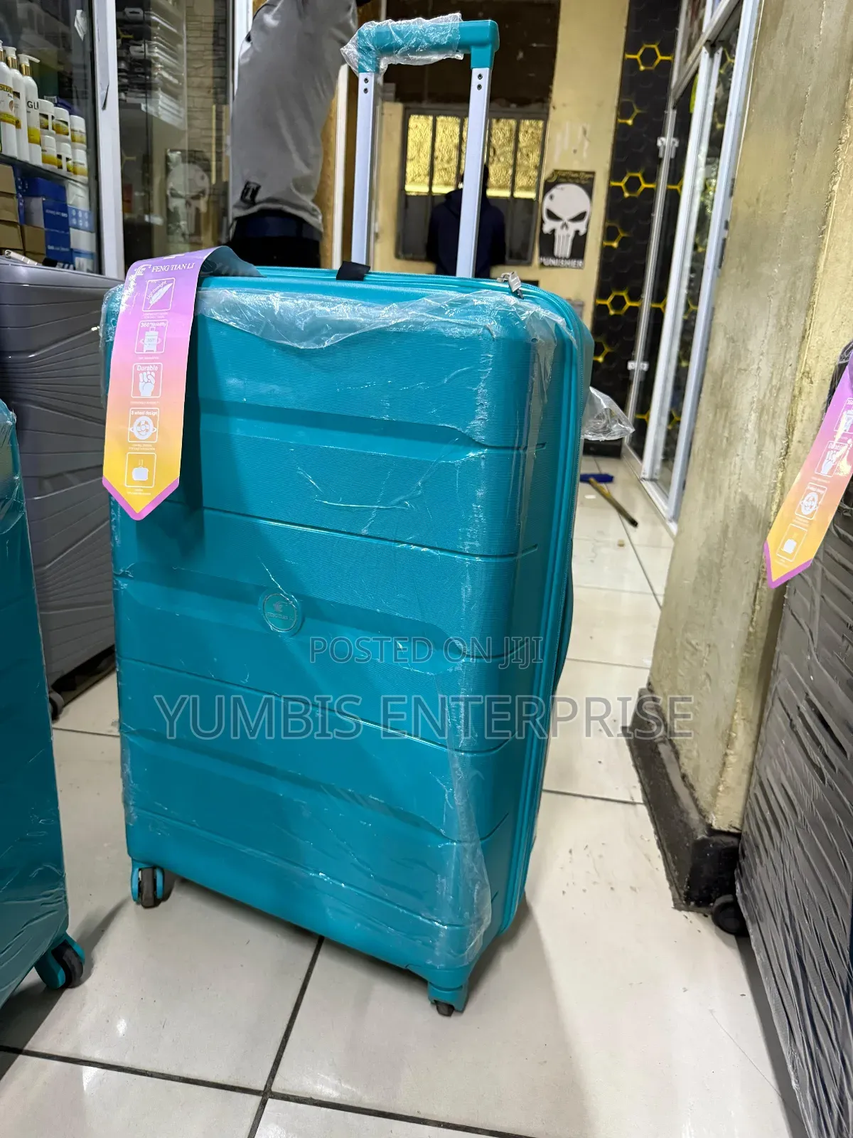 Large Green Rubber Suitcase for Sale Carry Upto 25kgs a