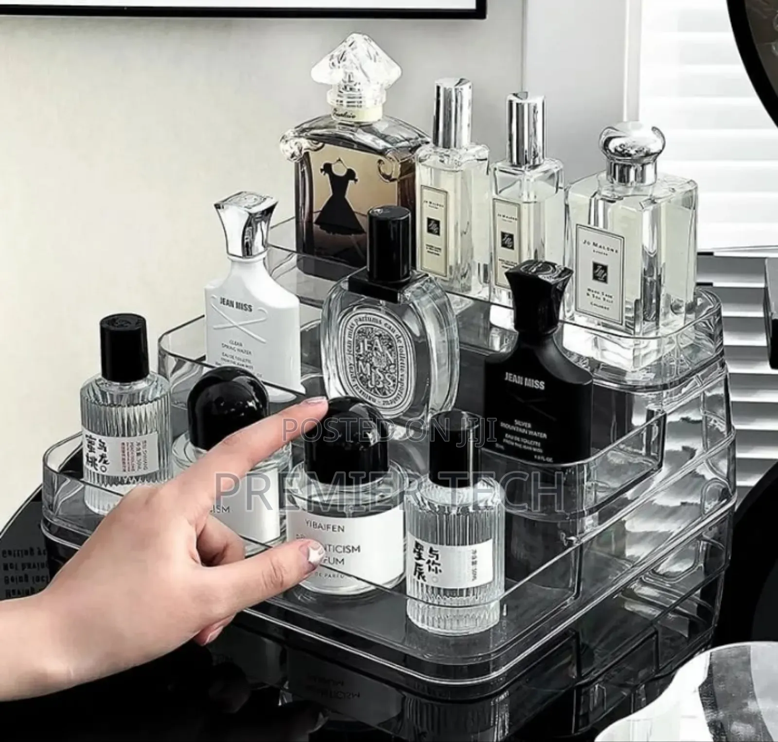 Acrylic Display Shelf Vanity Perfume Holder Organizer 3 Tier