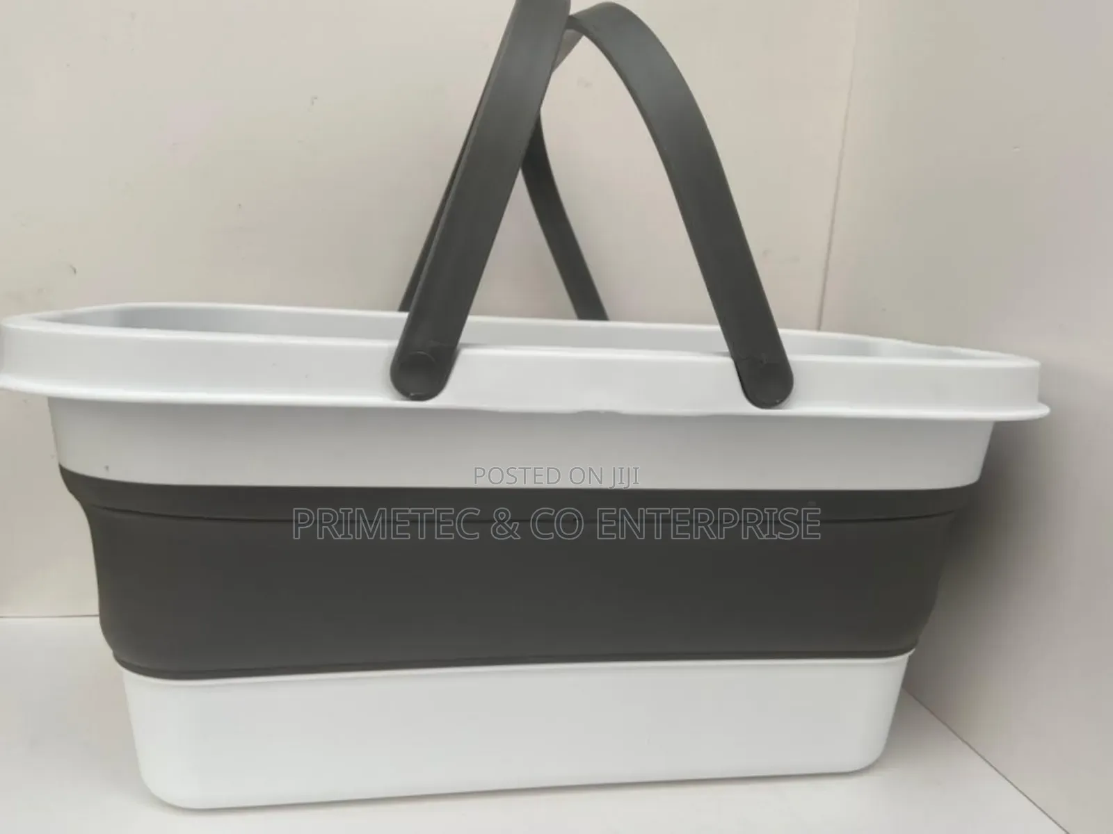 Portable Collapsible Bucket
