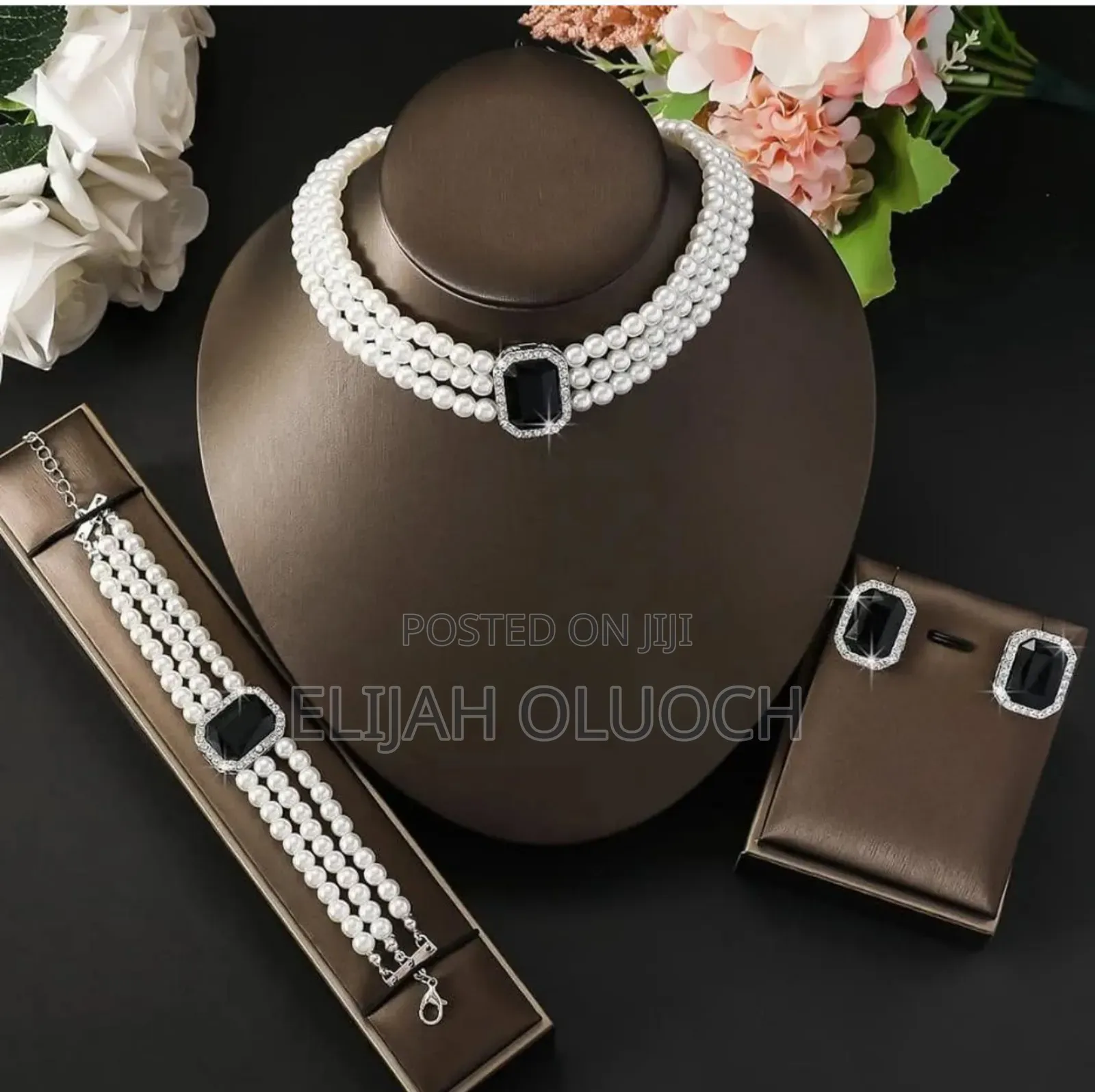 3 Pieces Set Jewellery/Multi Layered Pearl Set