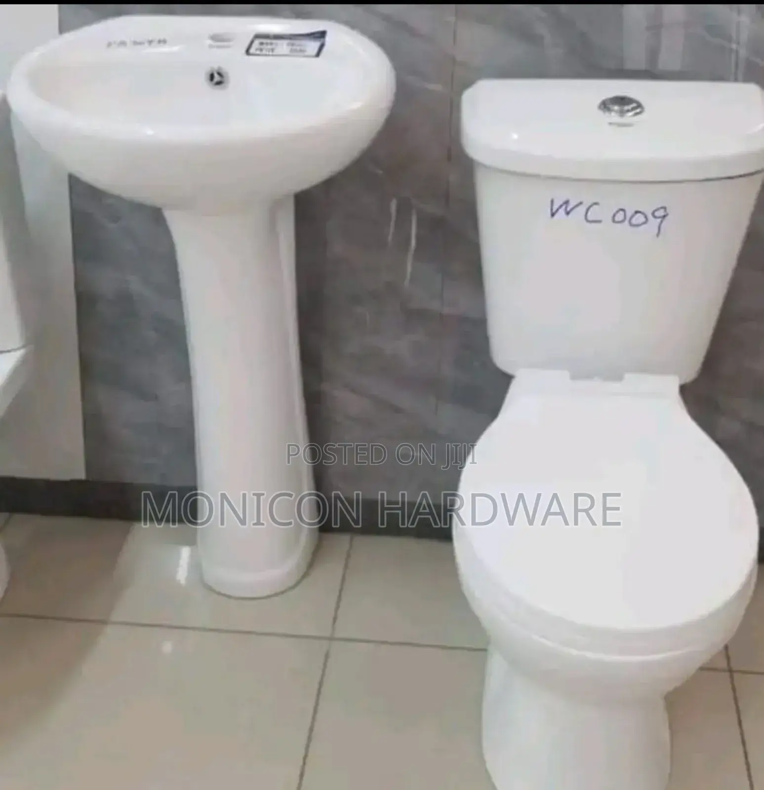 Water Closet Set