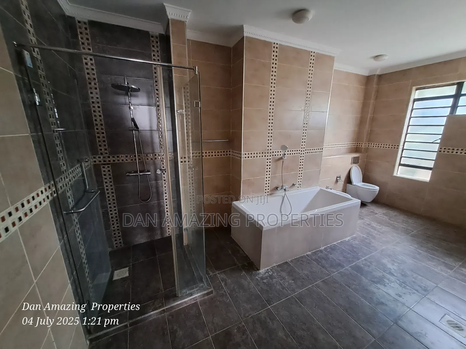 5bdrm Townhouse/Terrace in Convent Drive, Lavington for sale