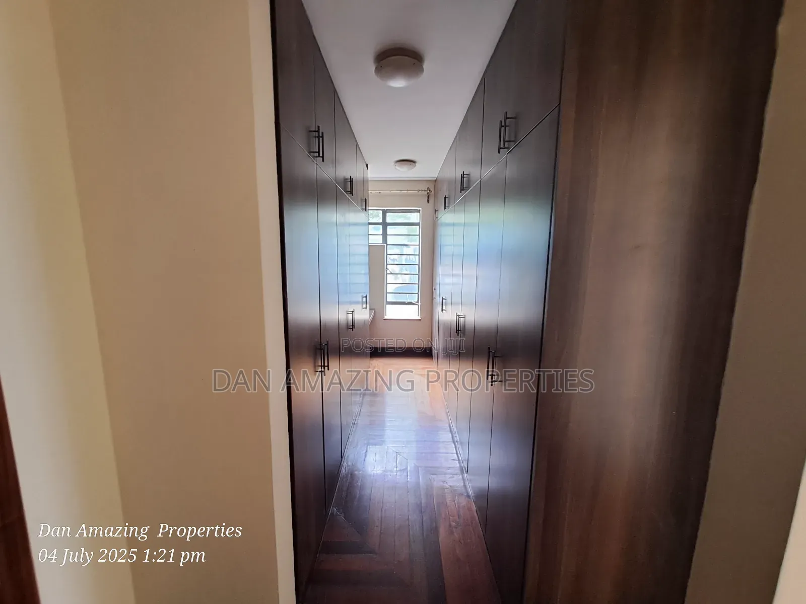 5bdrm Townhouse/Terrace in Convent Drive, Lavington for sale