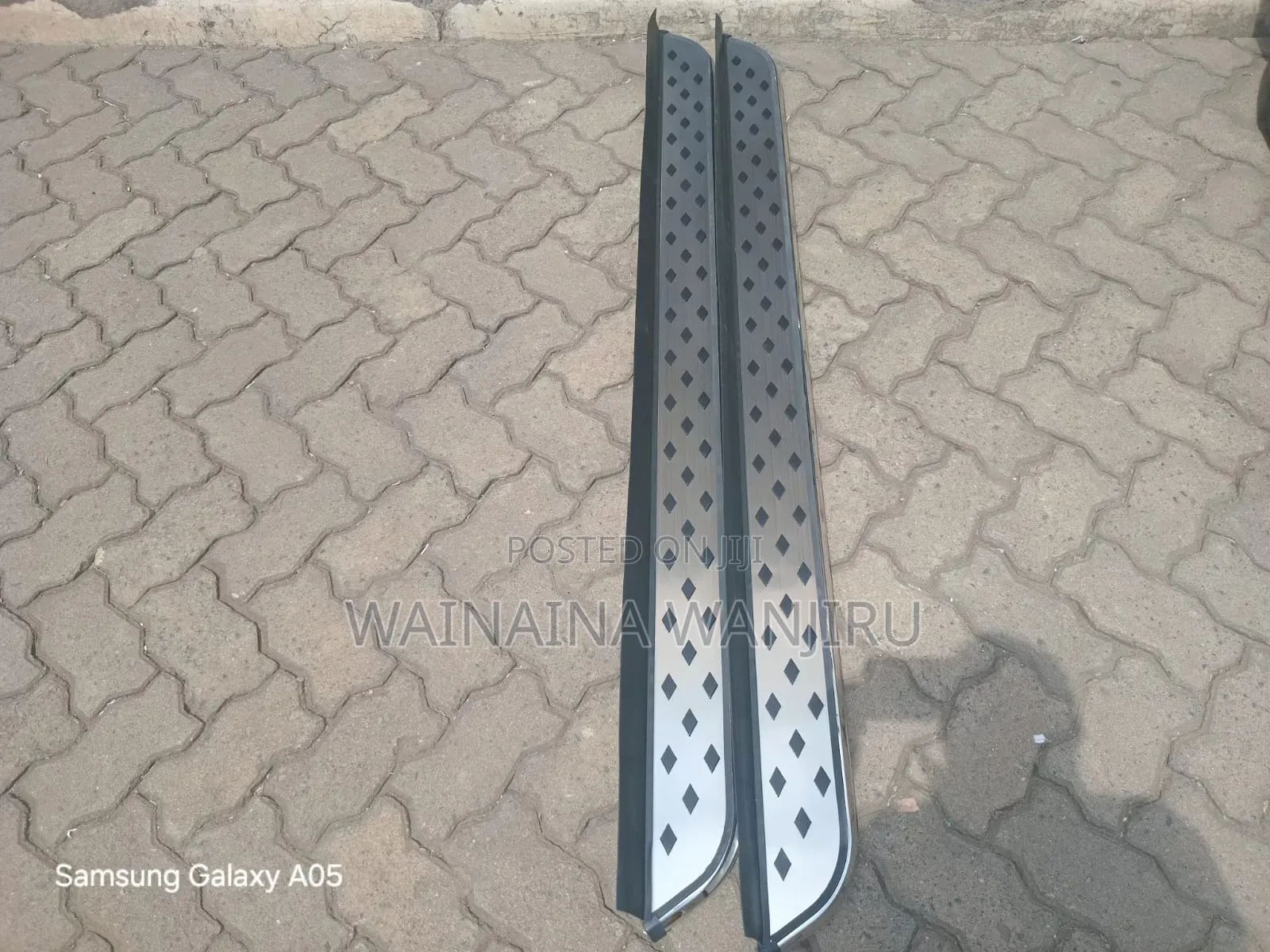 Universal Side Step for All Vehicles