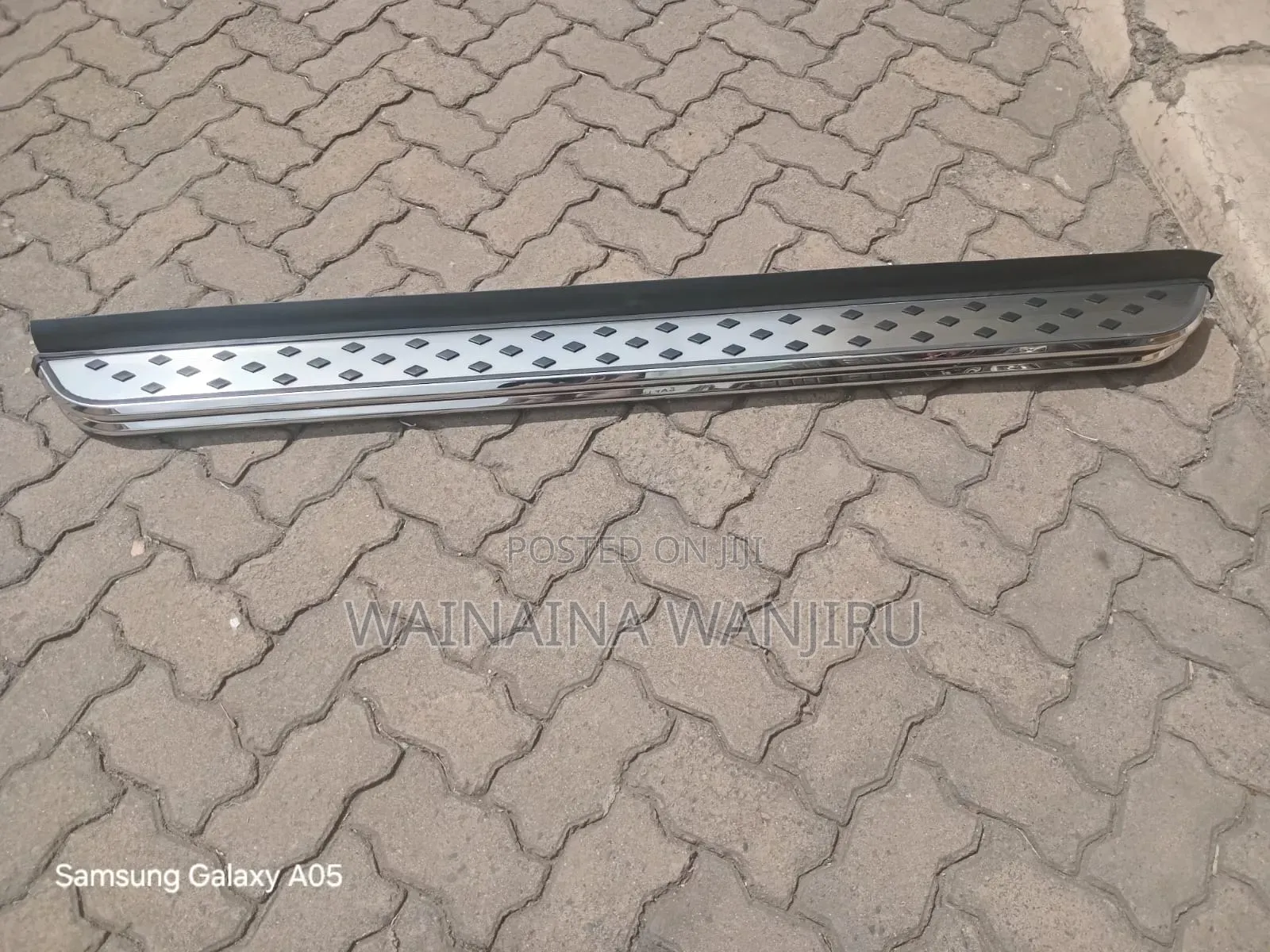Universal Side Step for All Vehicles