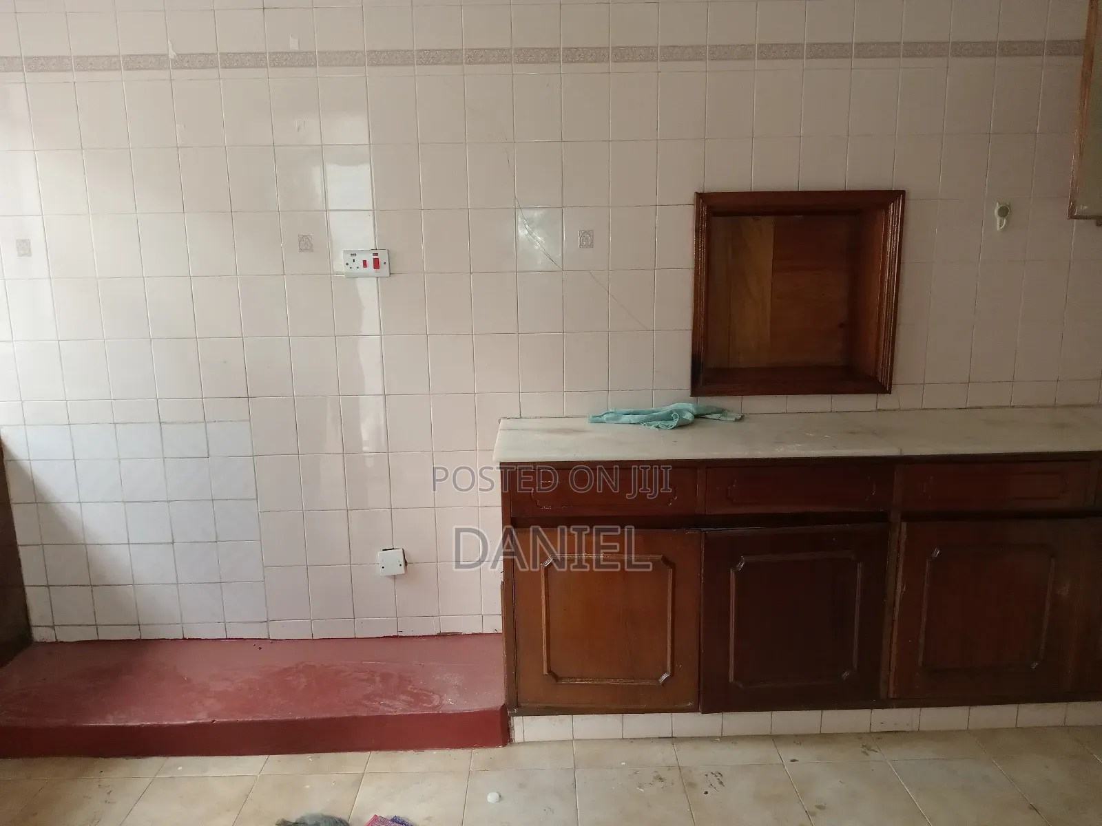 Five Bedroom Commercial Townhouse to Let Riverside Drive