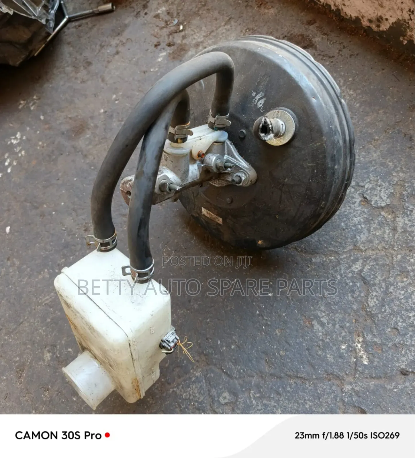 Toyota Vitz/Porte/ Ist Brake Booster
