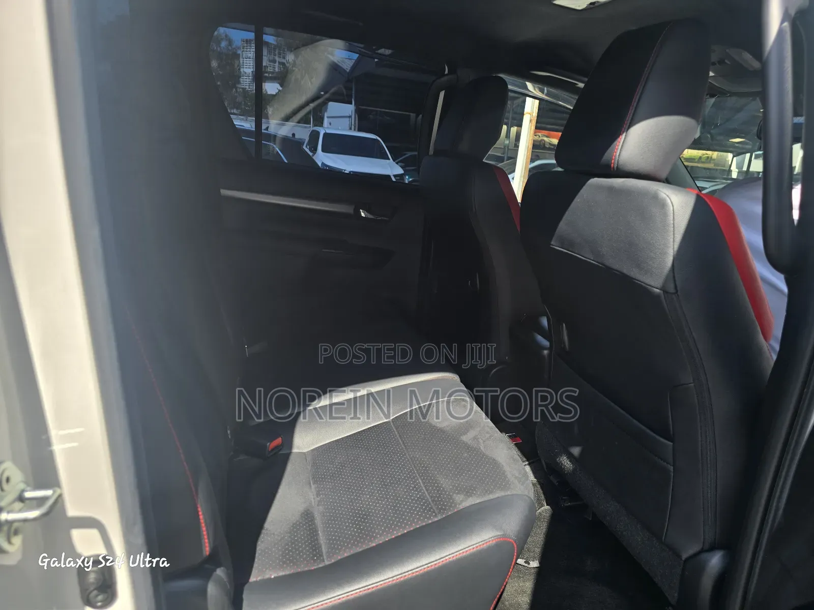 Toyota Hilux 2020 Off white