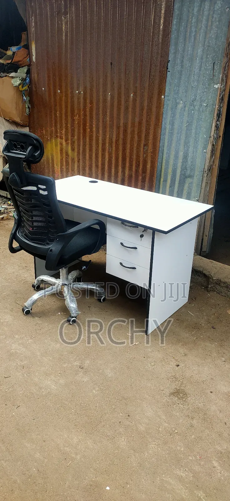 Office Chair With Headrest and Table