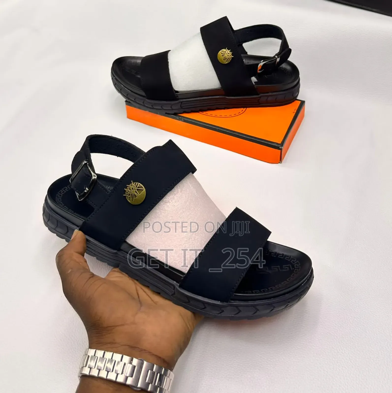 Timberland Slides
Quality 💯
Size 40---45