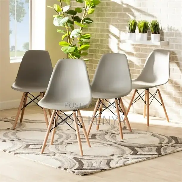 Office Chair ; Eames Dinning Chair
