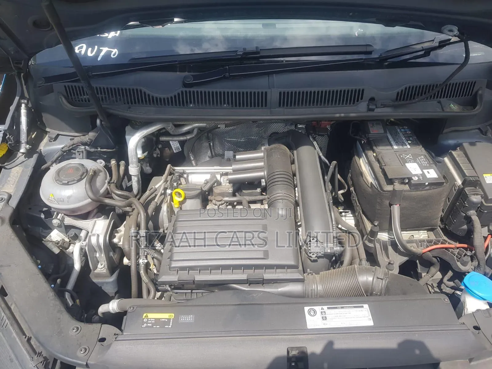 Volkswagen Touran 2018 Blue