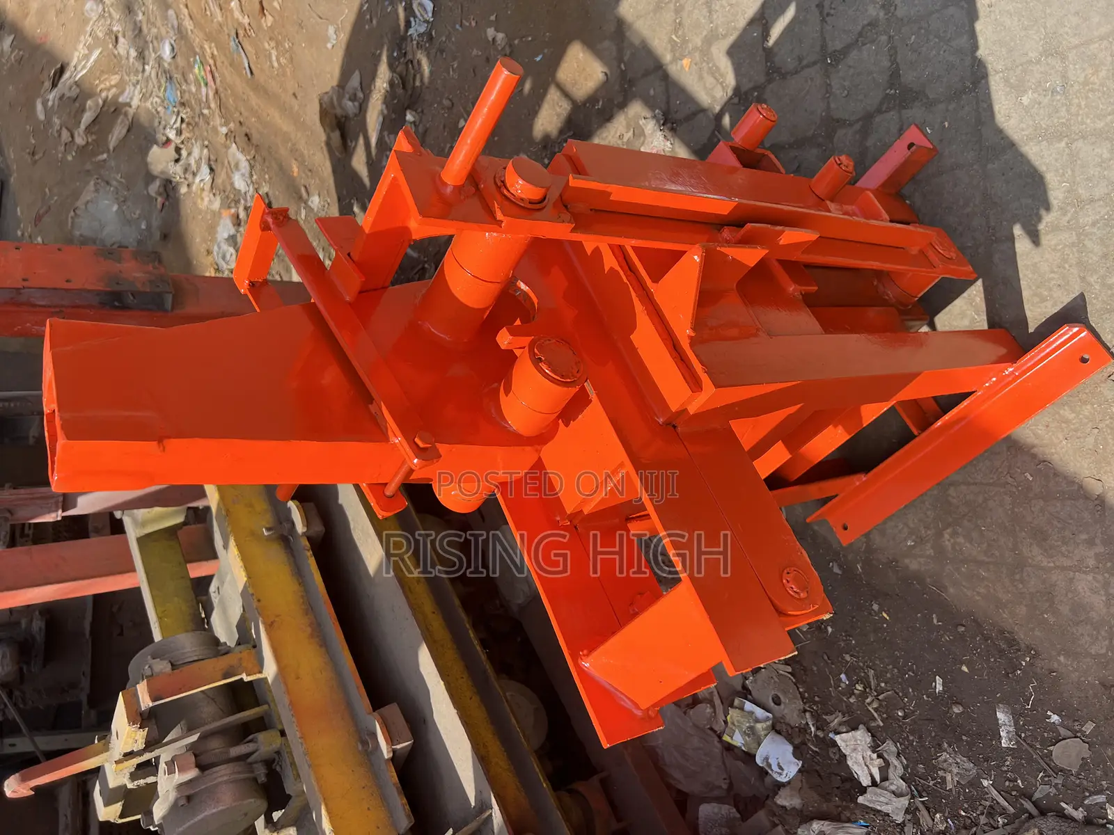 Double Interlocking Machine