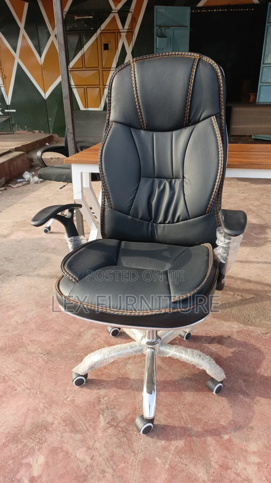 Leather Office Chair With Back and Height Adjustment