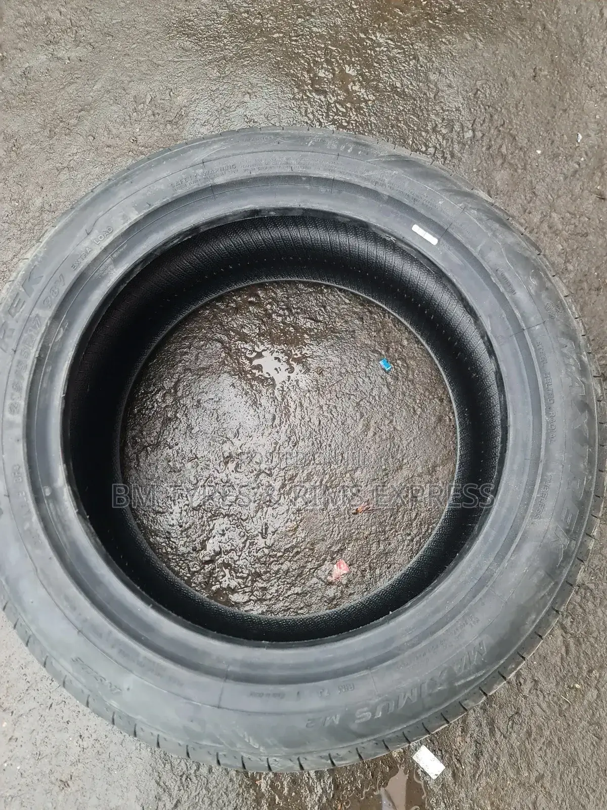 215 /55 R17 Maxtrek Tyres (Highway)