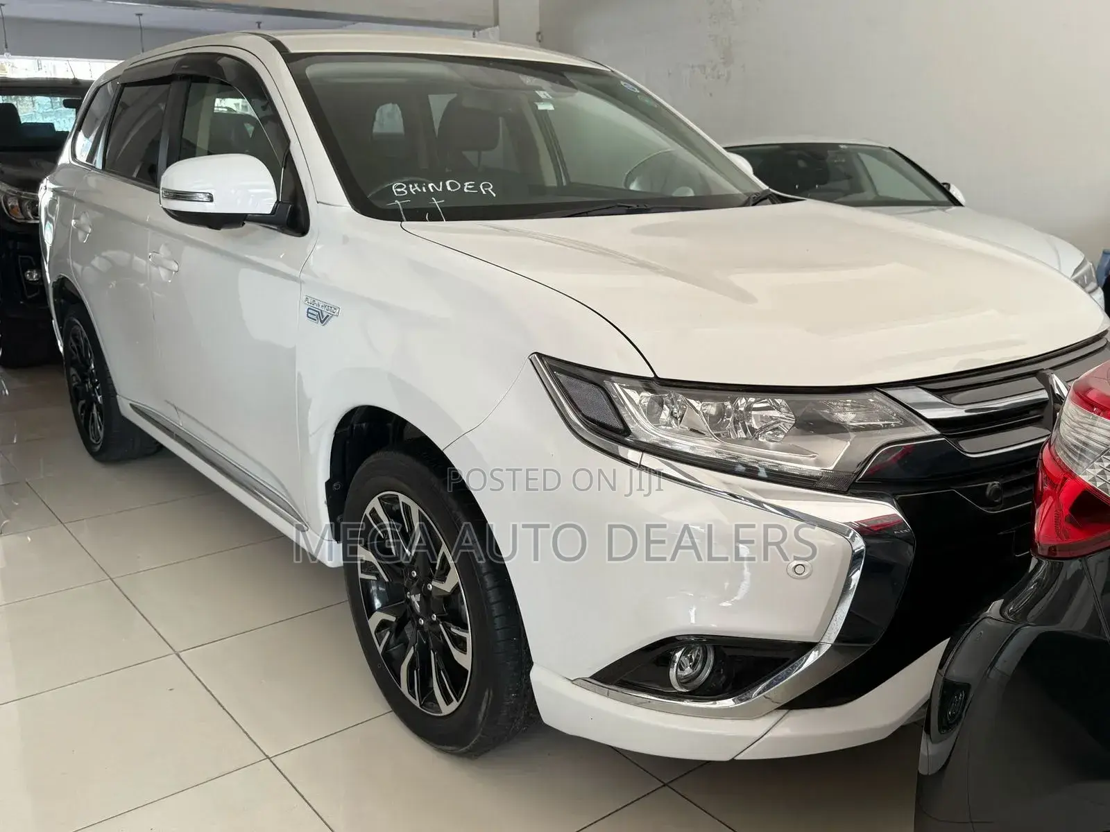 Mitsubishi Outlander 2018 White