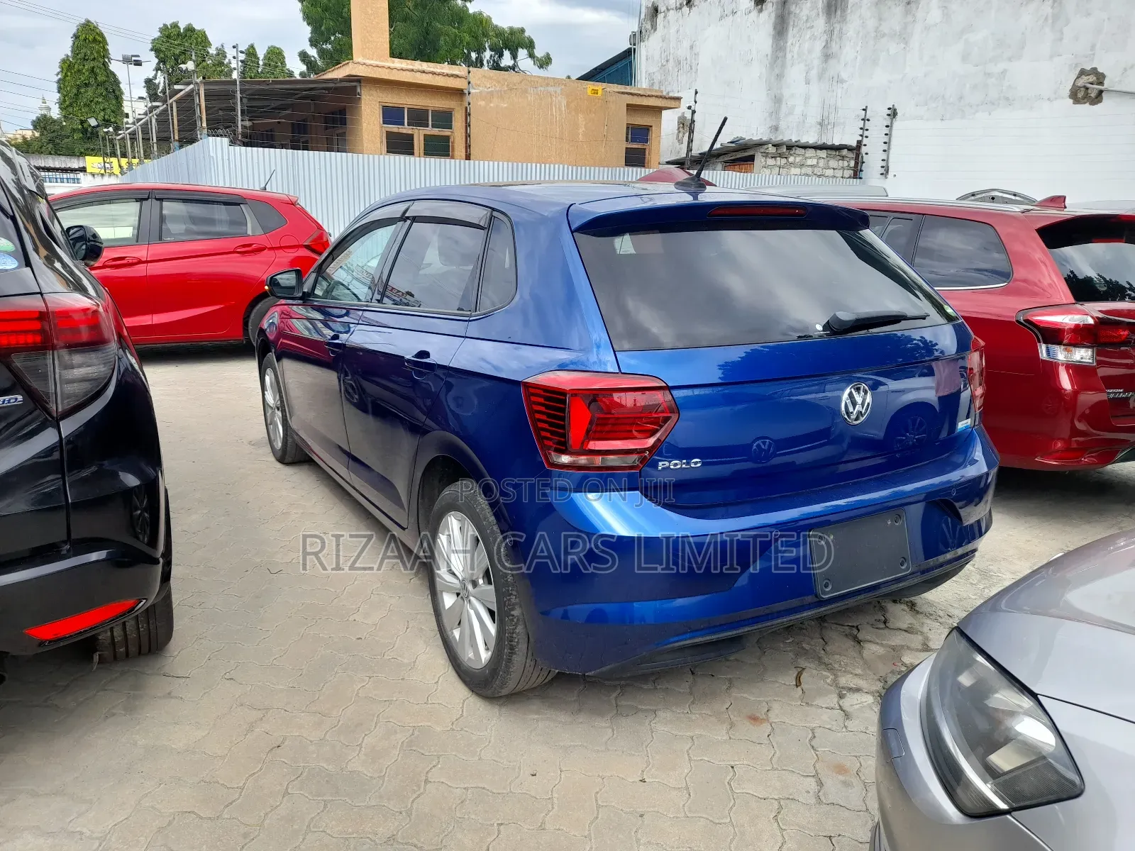 Volkswagen Golf 2018 Blue