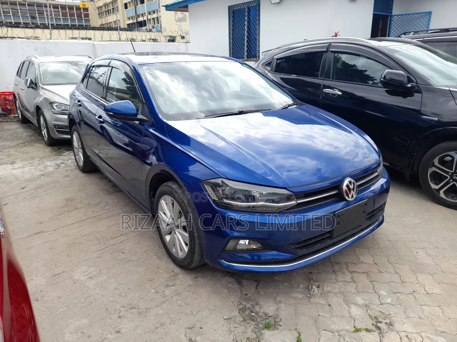 Volkswagen Golf 2018 Blue