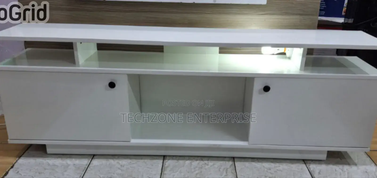 *Oslo White Modern Wooden Tv Stand 5ft With Led Light,*