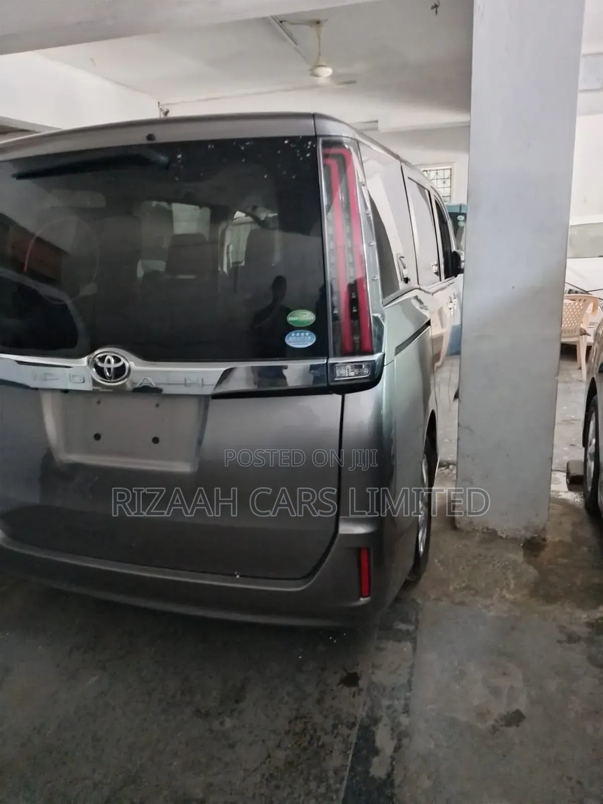 Toyota Noah 2018 Gray