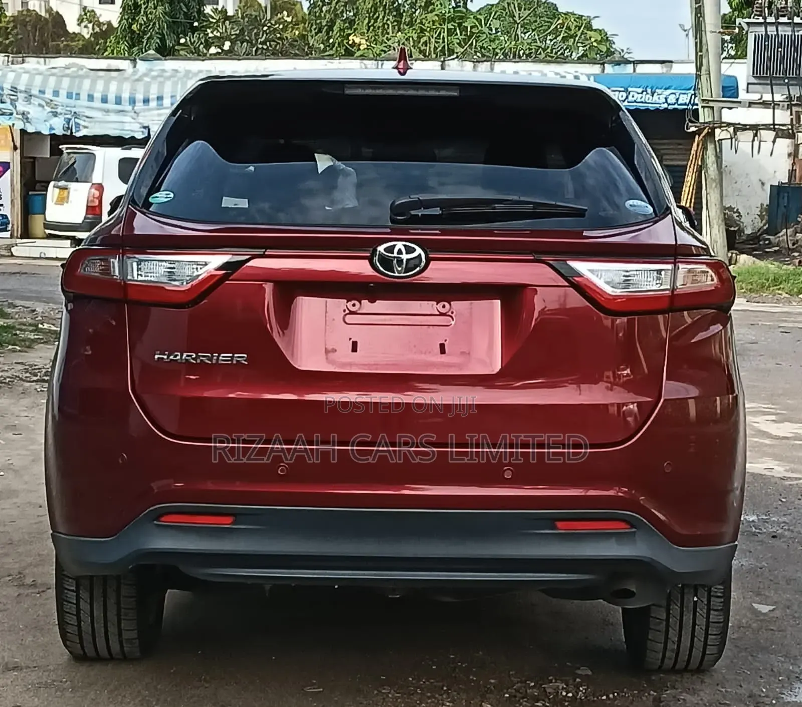 Toyota Harrier 2.0 2018 Red
