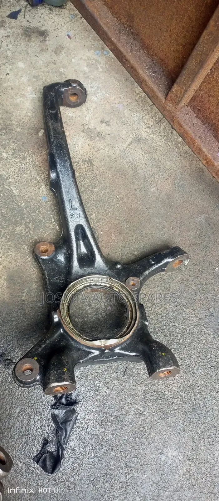Toyota V8 Knuckle Arm