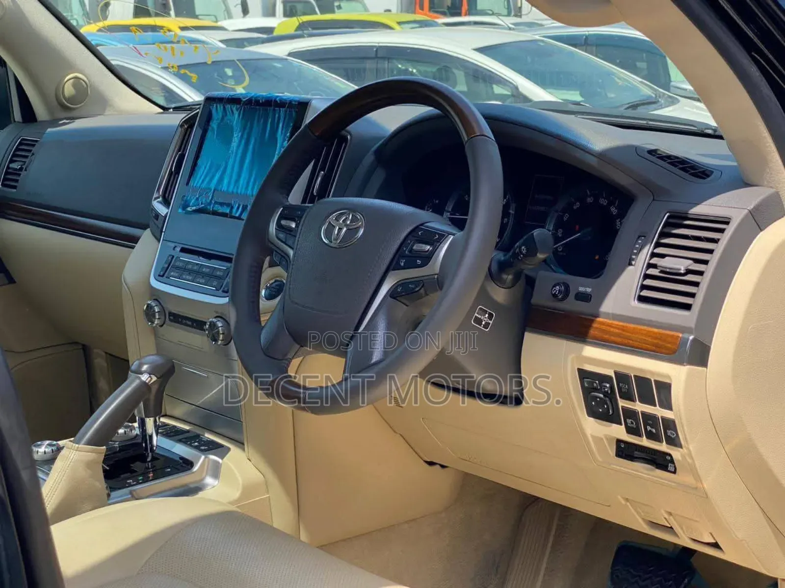 Toyota Land Cruiser 4.6 V8 ZX 2019 Black