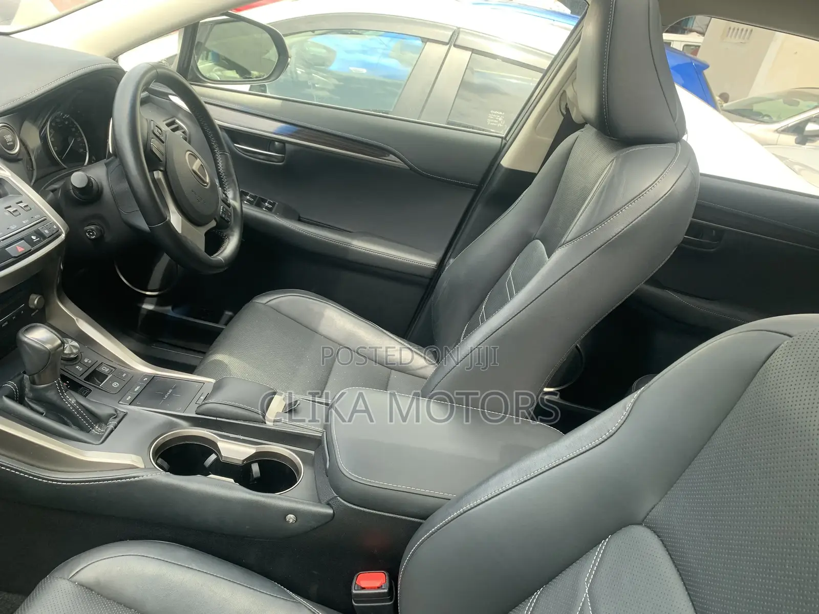 Lexus NX 300 FWD 2018 Silver