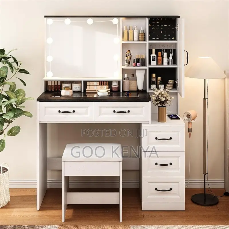 Home Dresser ; Dressing Table With Lamp and Mirror