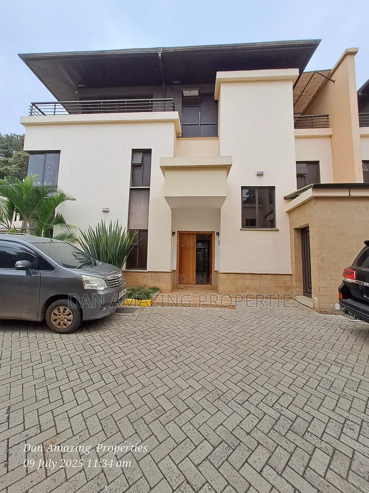 5bdrm Townhouse/Terrace in Othaya Road, Lavington for sale