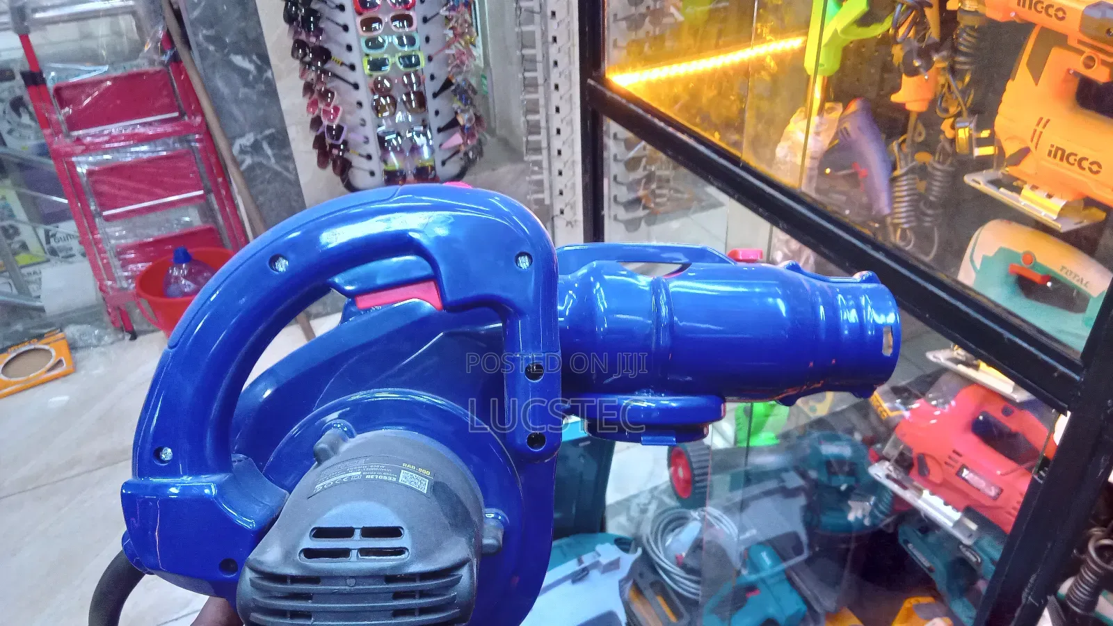 Royce Aspirator Blower With Vacuum Cleaner.