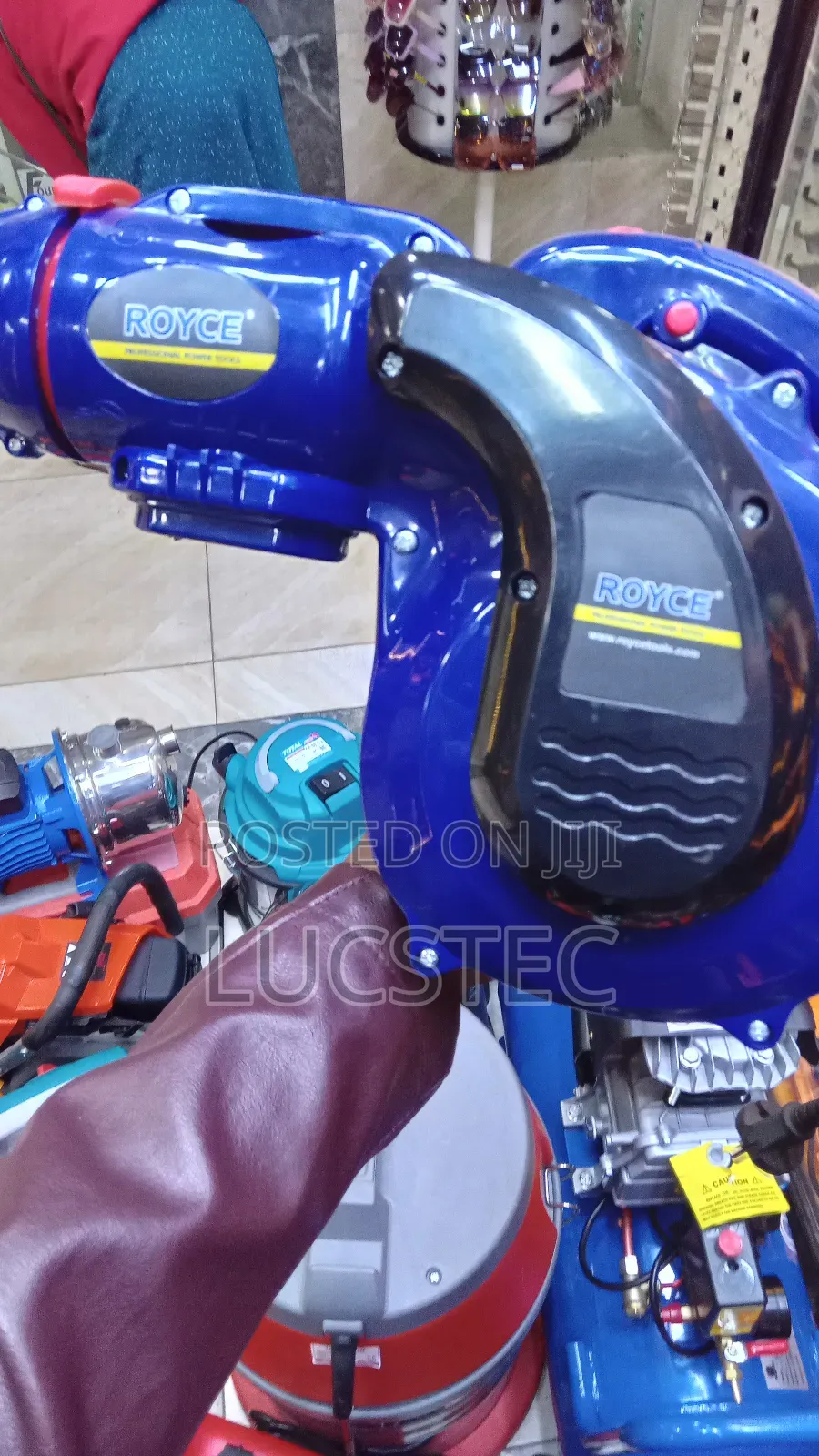 Royce Aspirator Blower With Vacuum Cleaner.