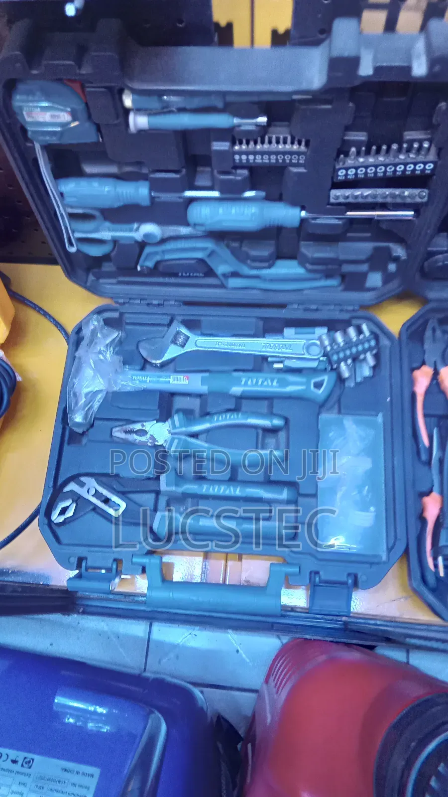 Total 130 Pcs Tool Set