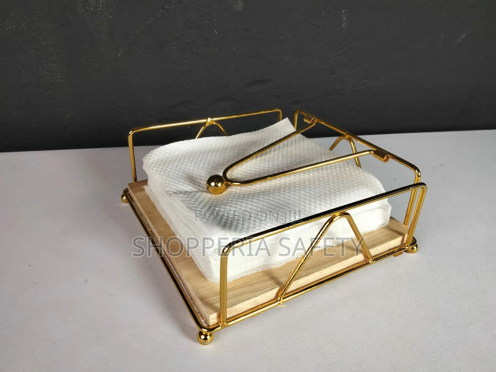 Tissue Box Gold