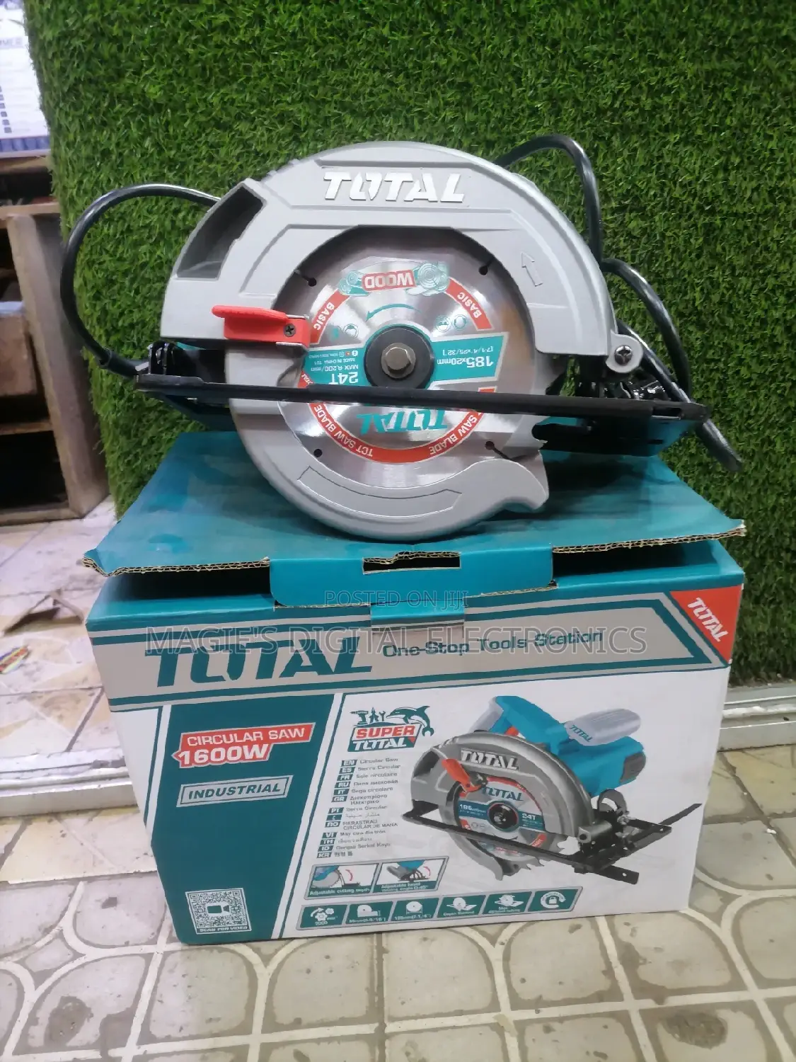 Highly Recommend 1600w Total Circular Saw