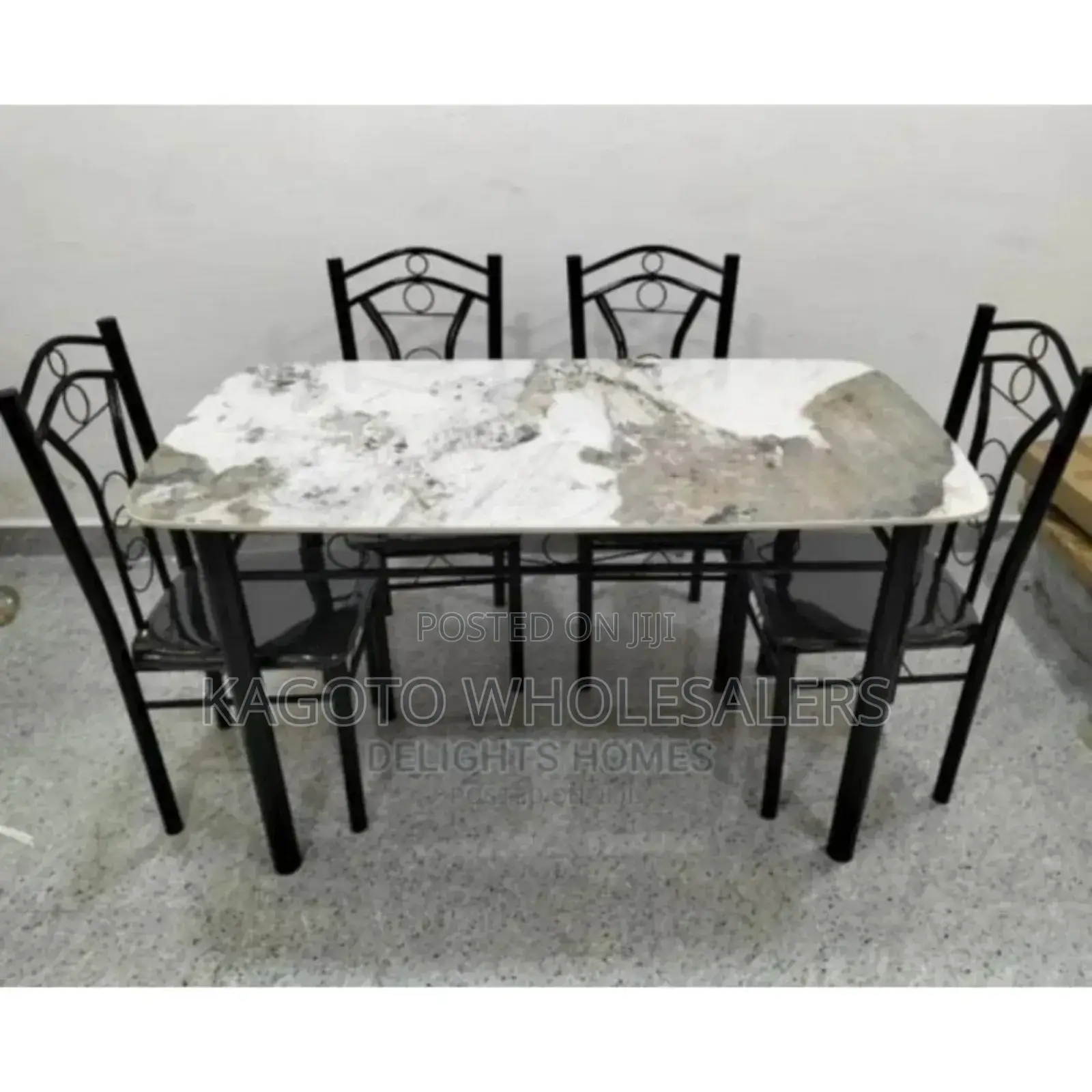 White Marble 6sitter Dinning Table