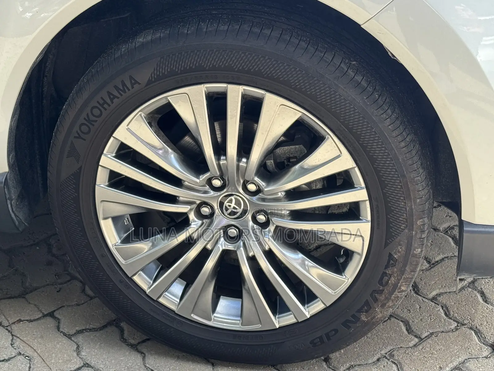 Toyota Harrier 2020 White