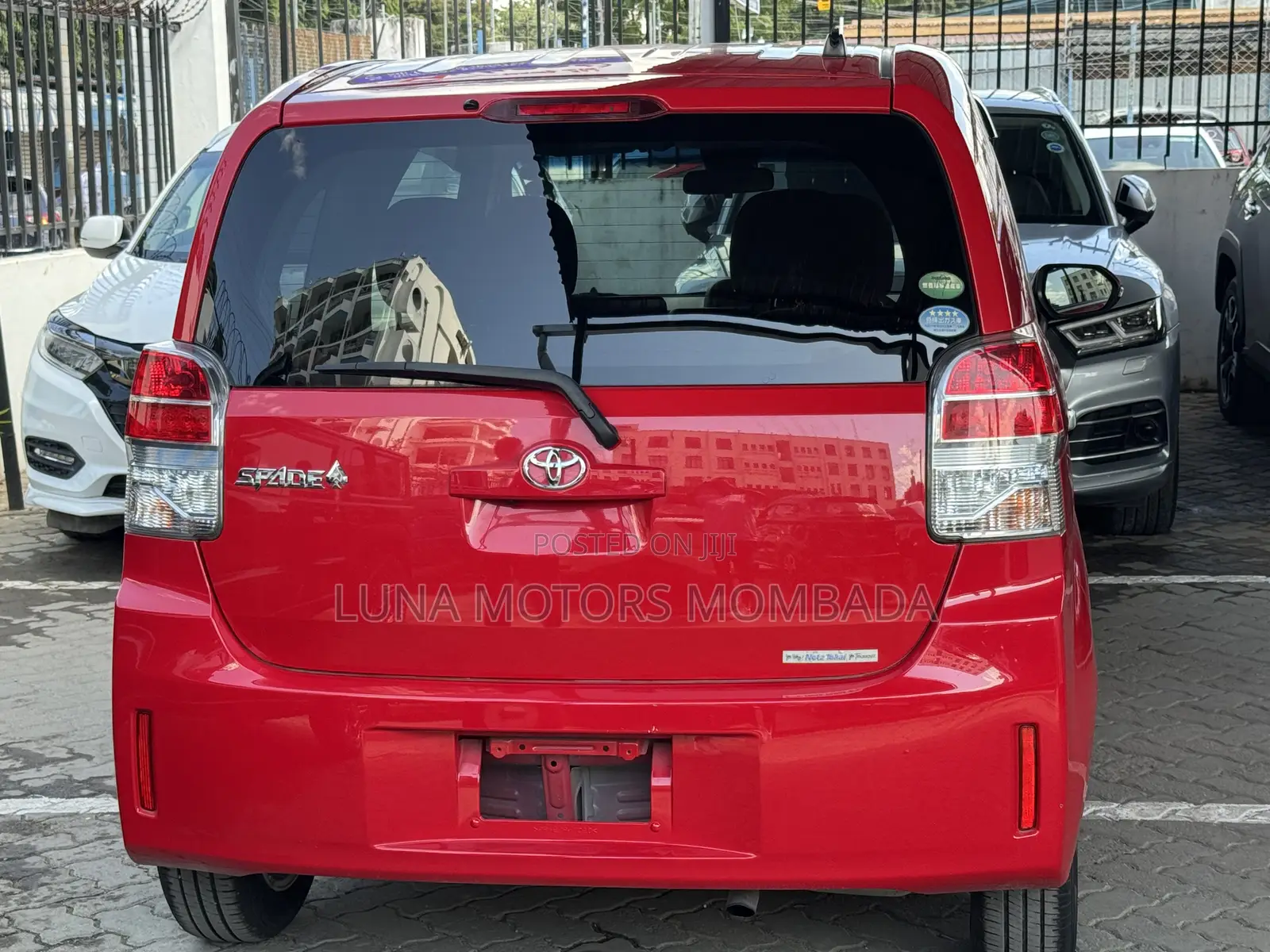 Toyota Spade 2018 Red