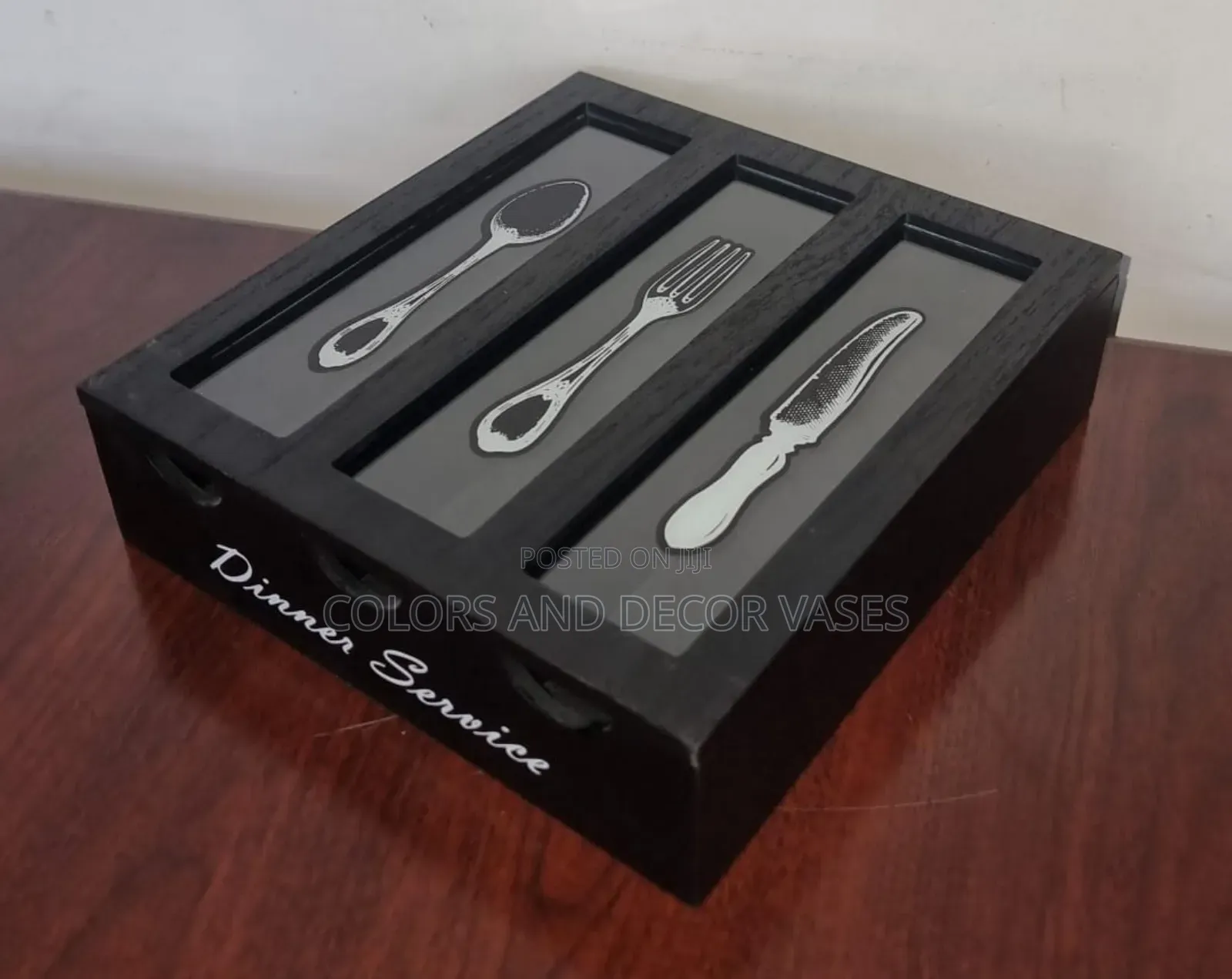 Boxs to Store Dinner Cutleries